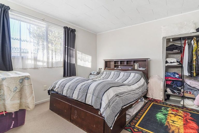 Photo of property in 22 Carbery Place, Manurewa, Auckland, 2102