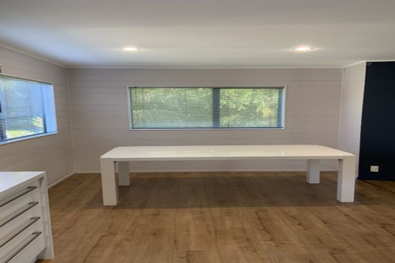 Photo of property in 11 Longview Rise, Massey, Auckland, 0614