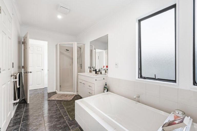Photo of property in 56 Garton Drive, Massey, Auckland, 0614