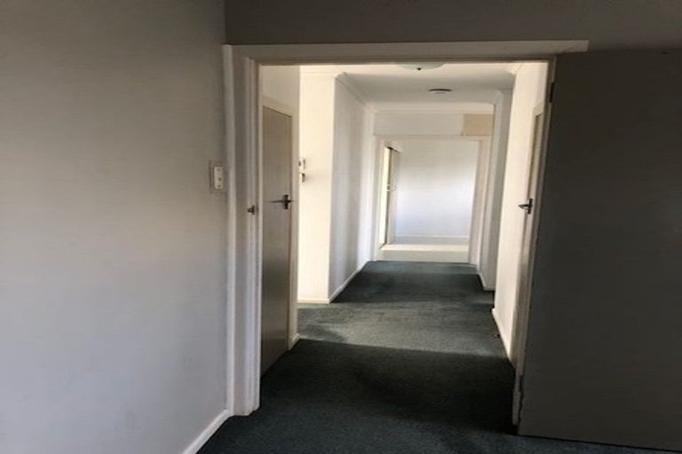 Photo of property in 2/10 Mahon Place, Papatoetoe, Auckland, 2025