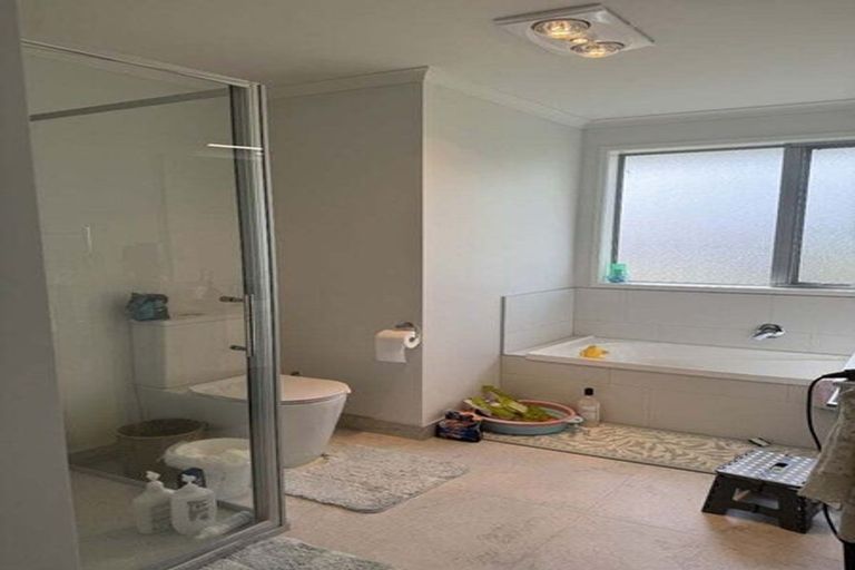 Photo of property in 16 Evergreen Parade, Rosehill, Papakura, 2113
