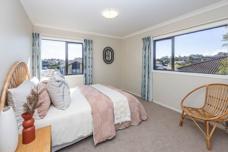 Photo of property in 72 Barrington Drive, Huntington, Hamilton, 3210