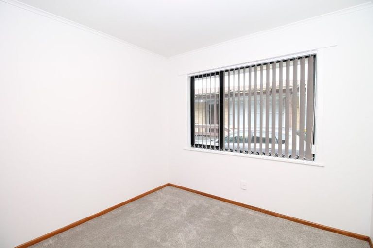 Photo of property in 27 Myers Road, Manurewa East, Auckland, 2102