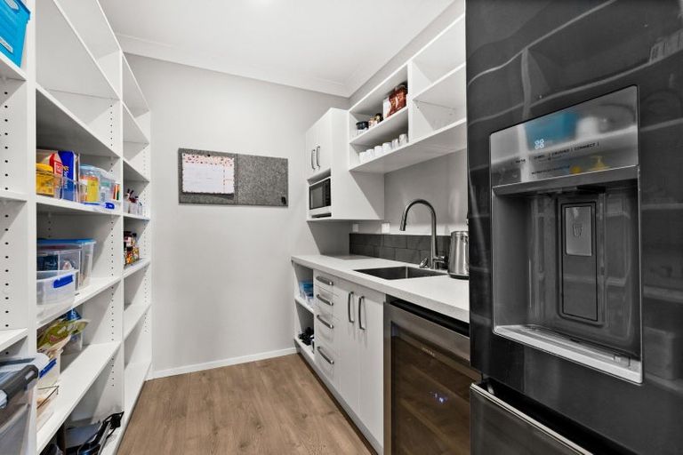 Photo of property in 45a Arataki Road, Havelock North, 4130