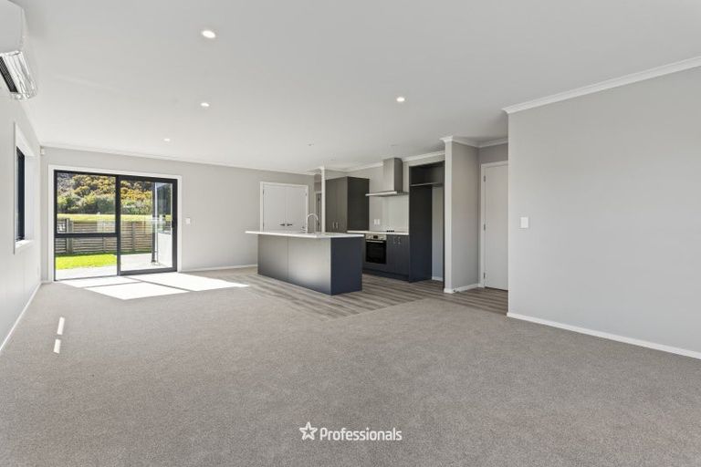 Photo of property in 16 Harry Martin Lane, Wainuiomata, Lower Hutt, 5014