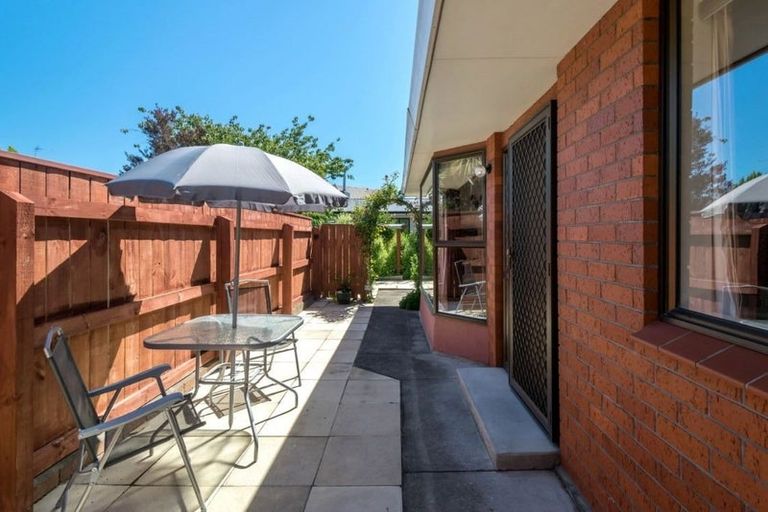 Photo of property in 2/27 Henry Street, Blenheim, 7201