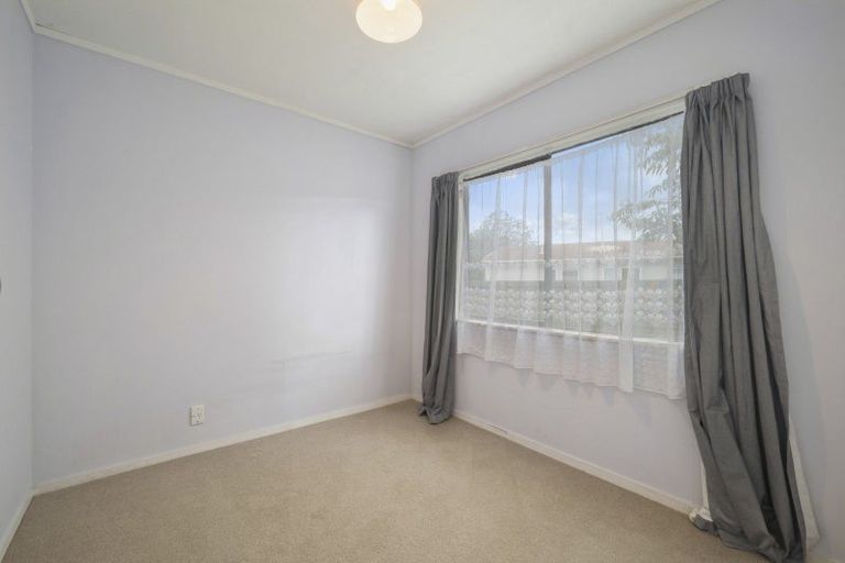 Photo of property in 15a Beech Place, Owhata, Rotorua, 3010