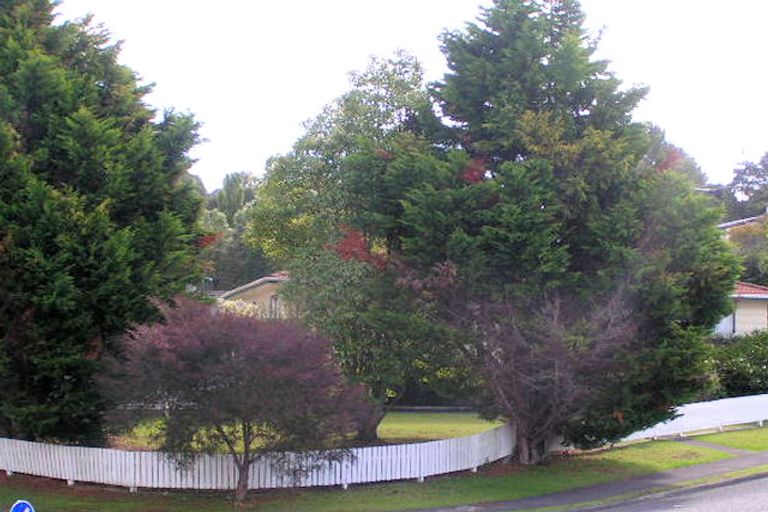 Photo of property in 26 Garton Drive, Massey, Auckland, 0614