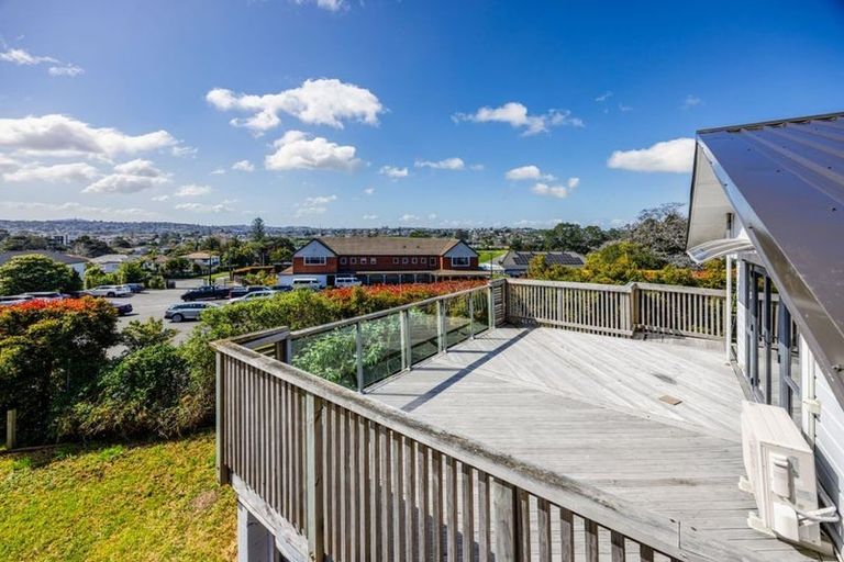 Photo of property in 64 Astley Avenue, New Lynn, Auckland, 0600