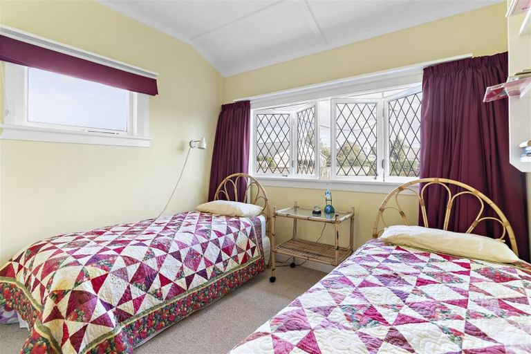 Photo of property in 2 College Street, Masterton, 5810
