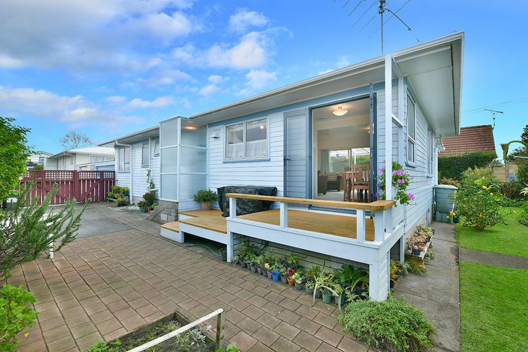 Photo of property in 41b Hatton Road, Orewa, 0931