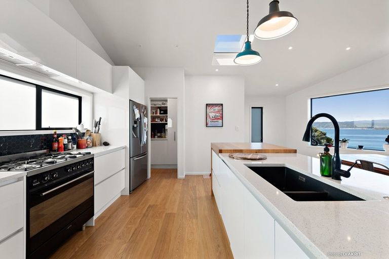 Photo of property in 12 Satchell Way, Kaiwharawhara, Wellington, 6035