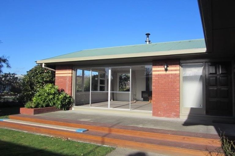 Photo of property in 72 Toorak Avenue, Avonhead, Christchurch, 8042