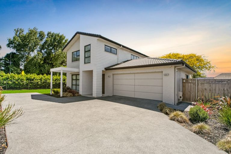 Photo of property in 41 Andalusian Way, Karaka, Papakura, 2113