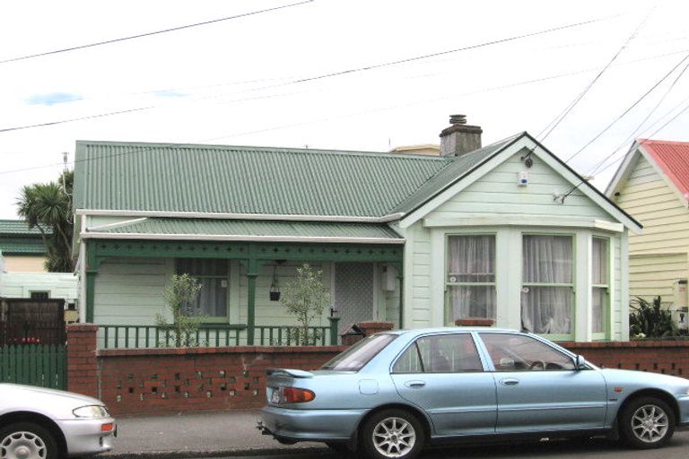 Photo of property in 27 Donald Mclean Street, Newtown, Wellington, 6021