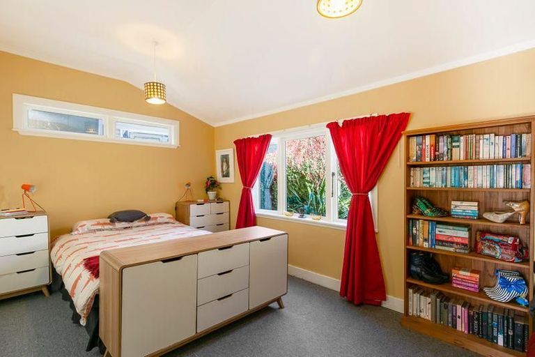 Photo of property in 22 Normanby Street, Newtown, Wellington, 6021