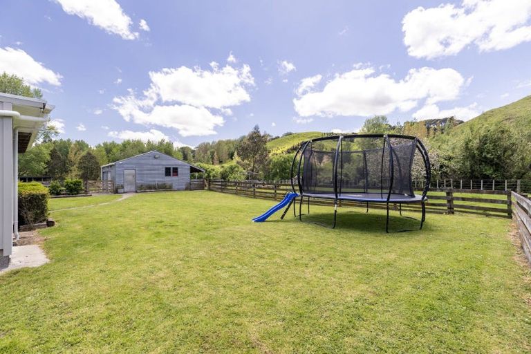 Photo of property in 131 Pahiatua Aokautere Road, Aokautere, 4471