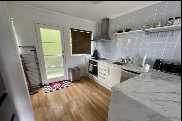 Photo of property in 19a/9 Verbena Road, Birkdale, Auckland, 0626
