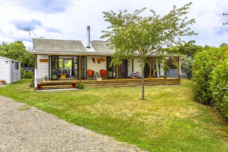 Photo of property in 37 Rochfort Street, Otane, 4202