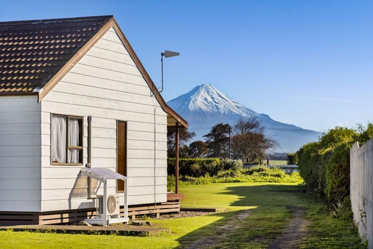 Photo of property in 466 Normanby Road, Okaiawa, Hawera, 4671