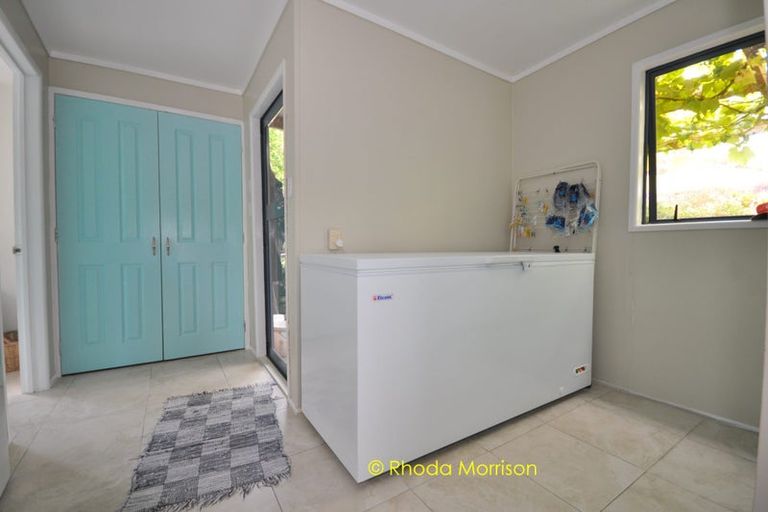 Photo of property in 330 Franklin Road, Paparoa, 0571