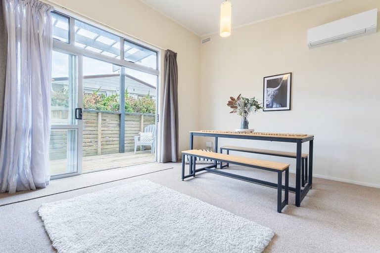 Photo of property in 2a Kokako Road, Otaihanga, Paraparaumu, 5036