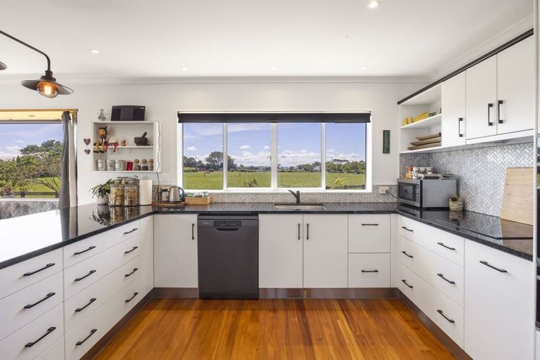 Photo of property in 281 Waihi Road, Hawera, 4673