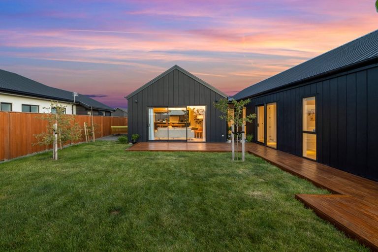 Photo of property in 6 Boag Place, Halswell, Christchurch, 8025