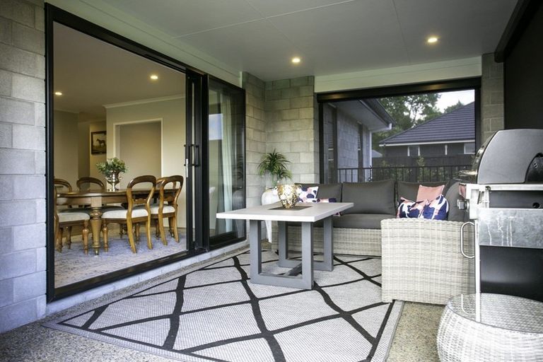 Photo of property in 31 Rose Leigh Drive, Cambridge, 3434