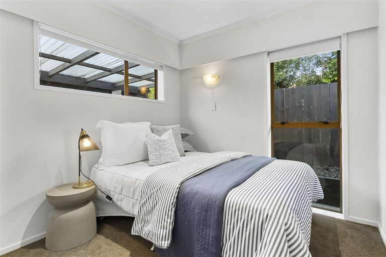 Photo of property in 68 Roberts Road, Glenfield, Auckland, 0629