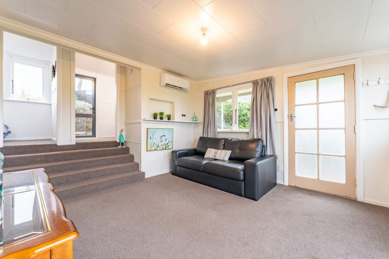Photo of property in 42 Stirling Street, Kakanui, Oamaru, 9495