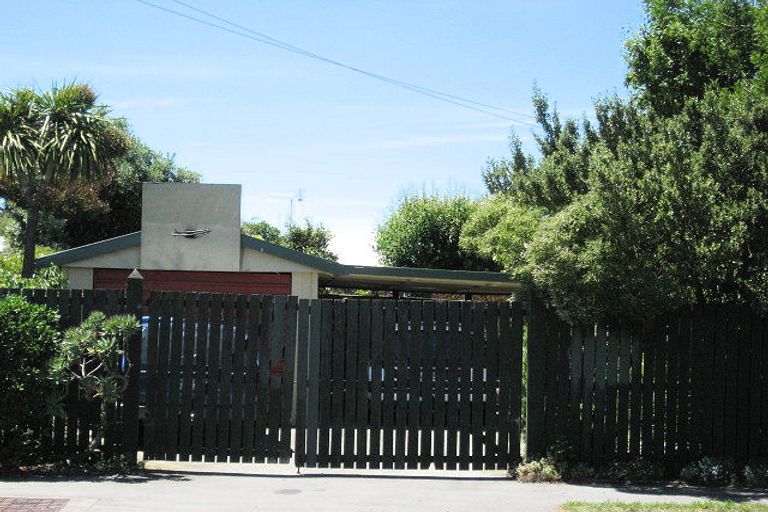 Photo of property in 129 Pine Avenue, South New Brighton, Christchurch, 8062