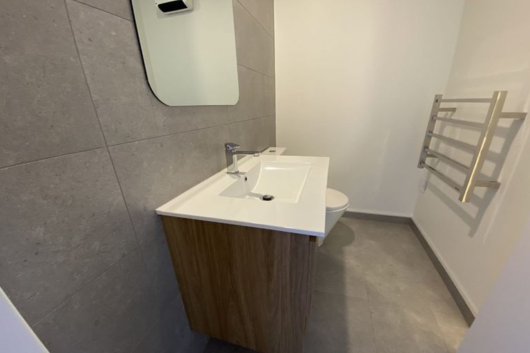 Photo of property in 2/63 Poulson Street, Addington, Christchurch, 8024