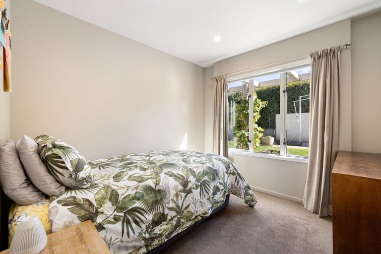 Photo of property in 18 Copper Beech Avenue, Frankton, Queenstown, 9300