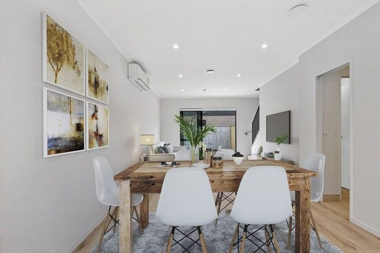 Photo of property in 17 Orona Place, Takanini, 2112