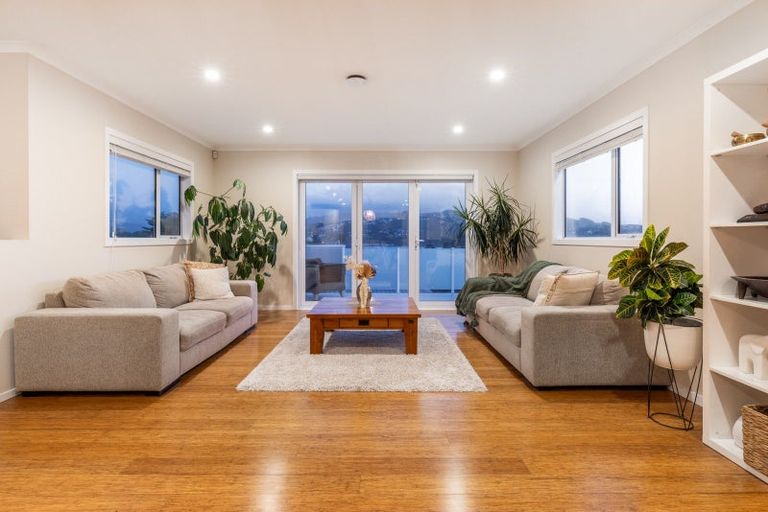 Photo of property in 21a Richard Street, Titahi Bay, Porirua, 5022