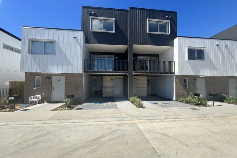 Photo of property in 37 Ngae Place, Mangere East, Auckland, 2024