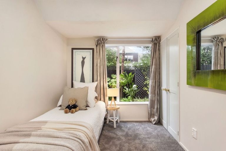 Photo of property in 25 Kedleston Drive, Avonhead, Christchurch, 8042