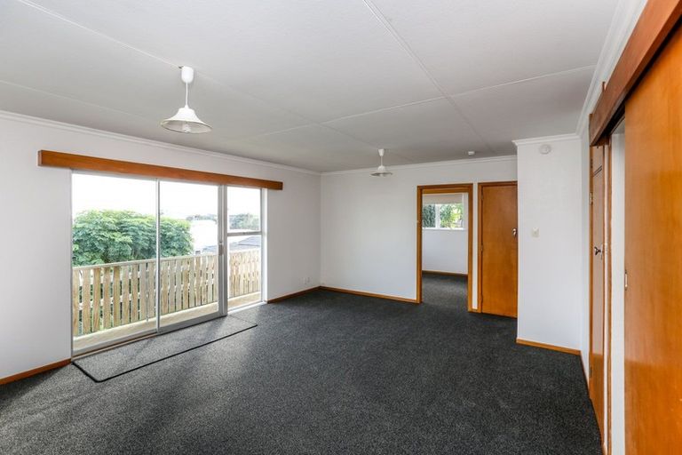 Photo of property in 6 Davies Lane, New Plymouth, 4310