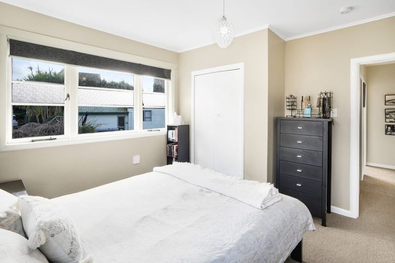 Photo of property in 67 Forest Lake Road, Forest Lake, Hamilton, 3200