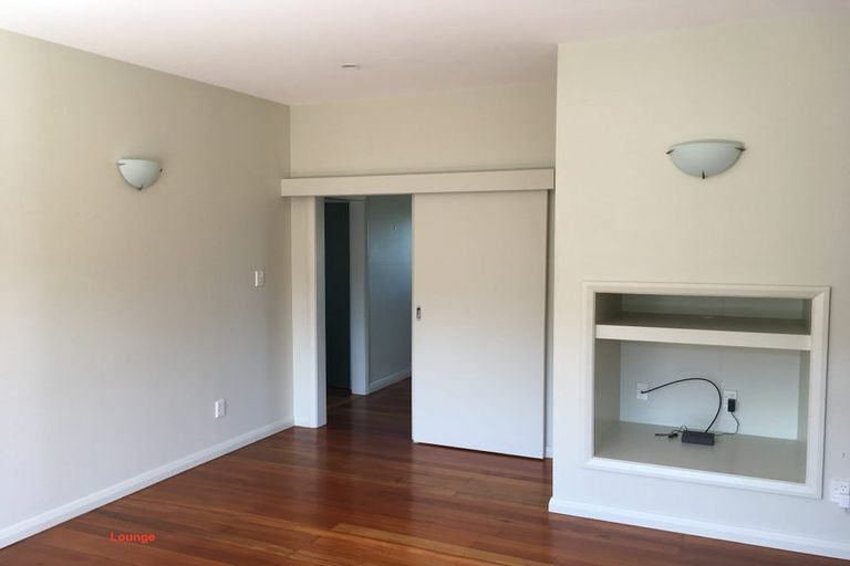 Photo of property in 2 Rodney Street, Northland, Wellington, 6012