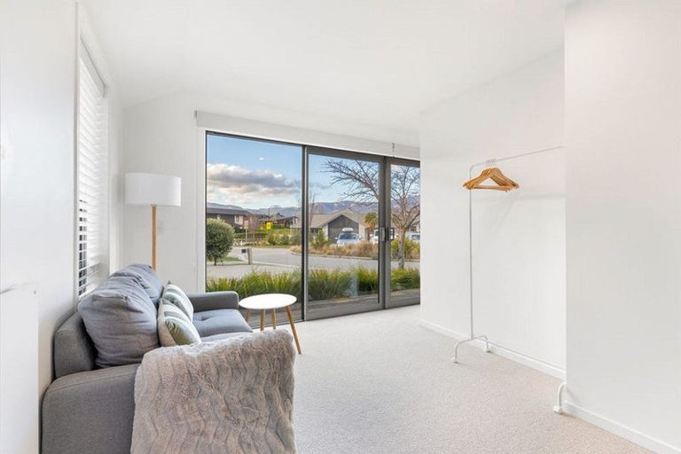 Photo of property in 3 Shipton Court, Lower Shotover, Queenstown, 9304