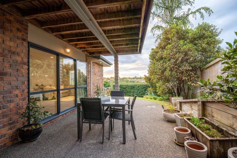 Photo of property in 18 Ko Place, Pyes Pa, Tauranga, 3112