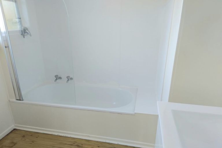 Photo of property in 19 Glendevon Place, Tokoroa, 3420