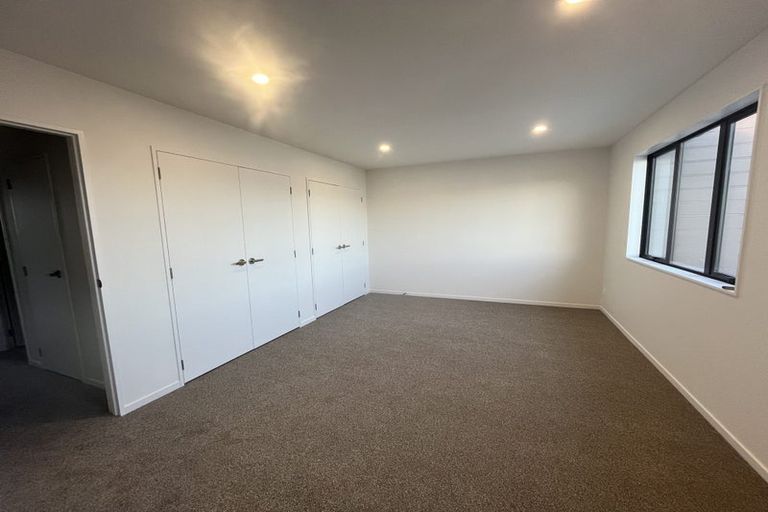 Photo of property in 1 Ahunga Road, Karaka, Papakura, 2113