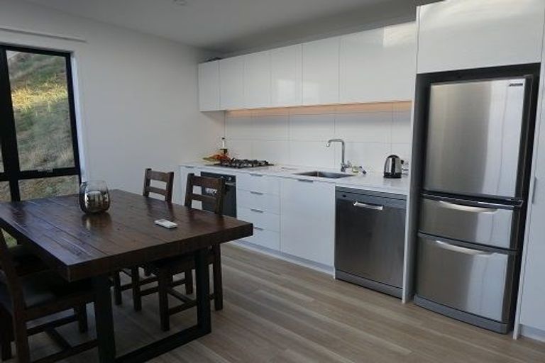 Photo of property in 12 Highlands Close, Queenstown, 9300