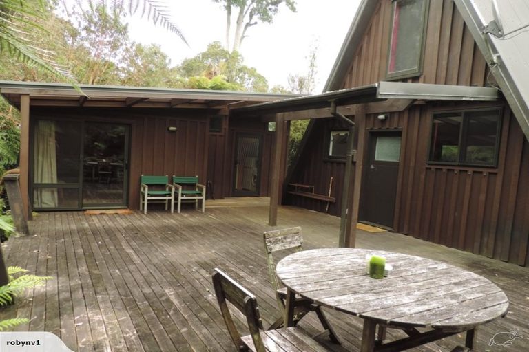 Photo of property in 45 Lake View Terrace, Moana, 7875