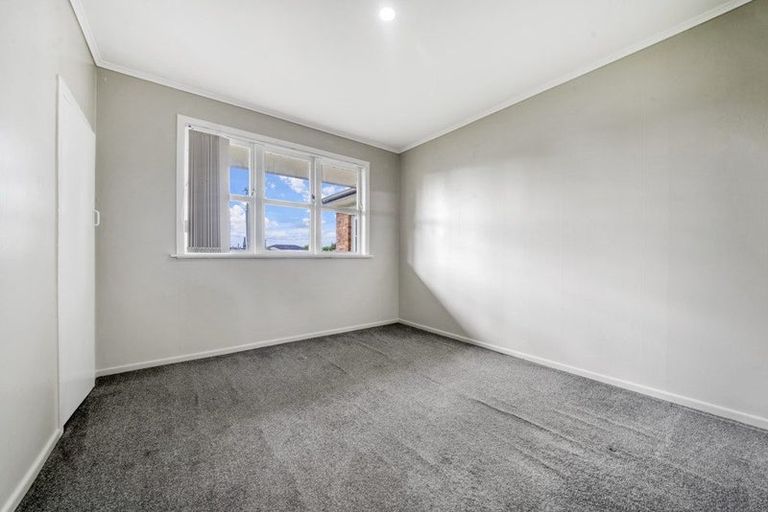 Photo of property in 19 Surrey Street, Manurewa, Auckland, 2102