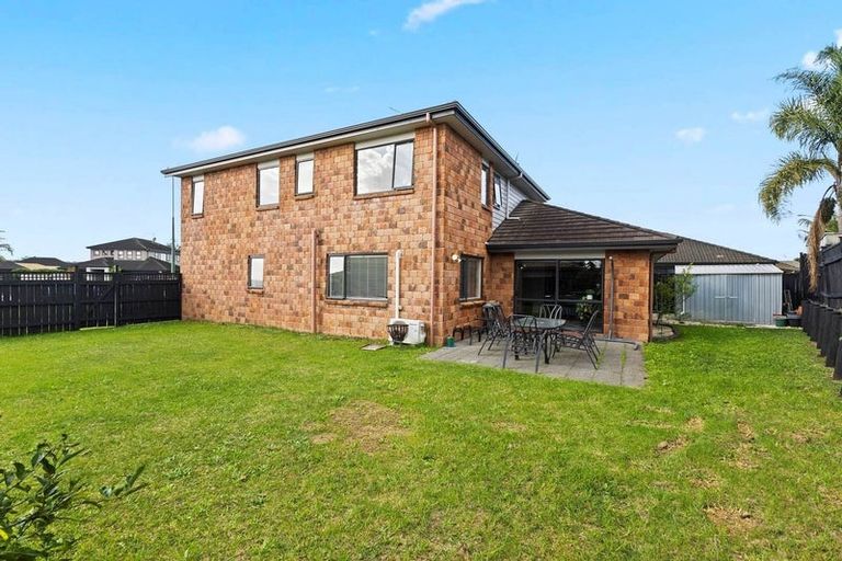 Photo of property in 21 Bellshill Close, Wattle Downs, Auckland, 2103