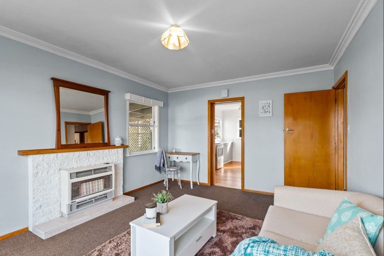 Photo of property in 37 Rugby Street, Levin, 5510